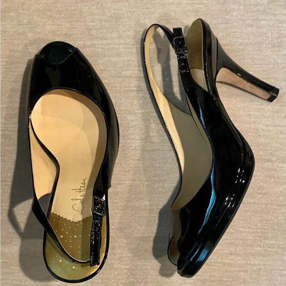 Cole Hahn, black patent leather pumps, size 8, excellent condition - Picture 1 of 3